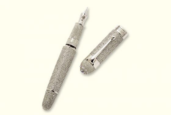 siradanin-cok-otesinde-luks-esyalar