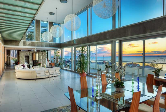 isvecin-zengin-mimari-yapisindan-bir-ornek