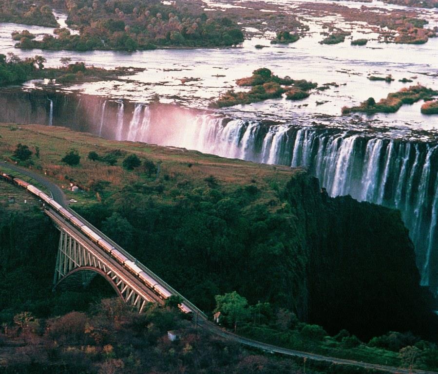 luks-trenle-afrika-turu