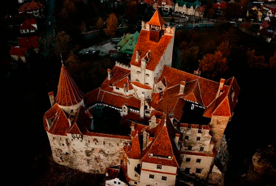 draculanin-evi-sizin-olabilir